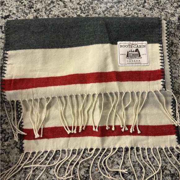 Roots Accessories - Roots Cabin scarf